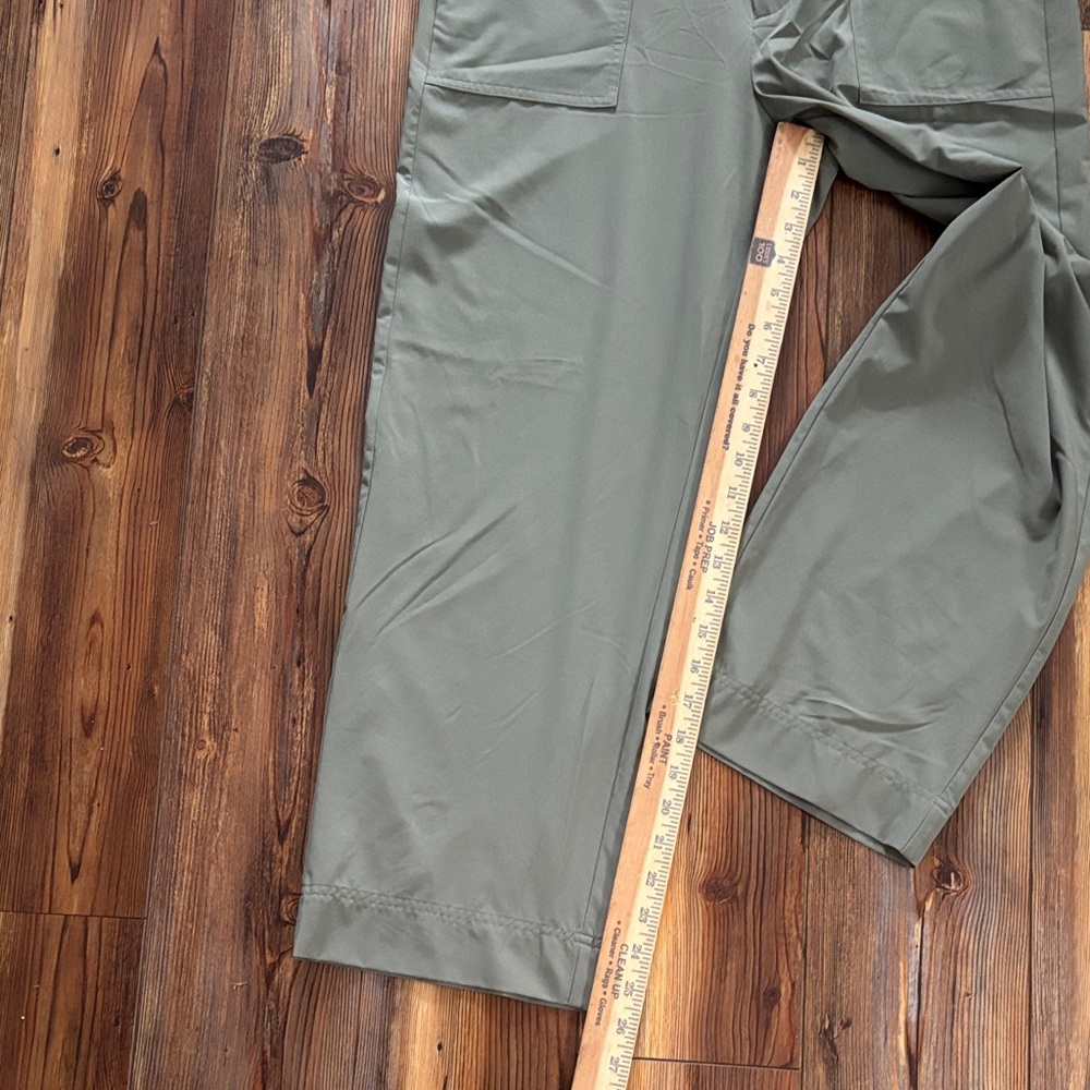 Athleta Tribeca Utility Crop pant Laurel Olive Green 10 - Picture 6 of 7